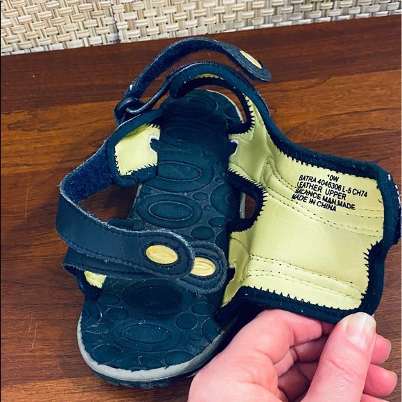 🌟2xHP🌟Stride Rite Batra Velcro Raptor Sandals 10W - Picture 4 of 7